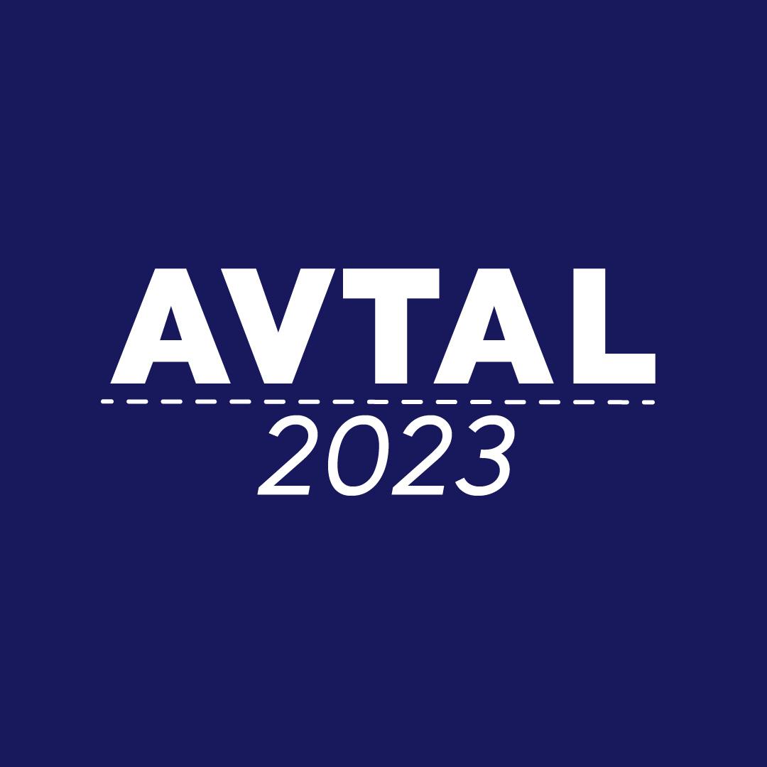 Mörkblå bild med vit text: AVTAL 2023